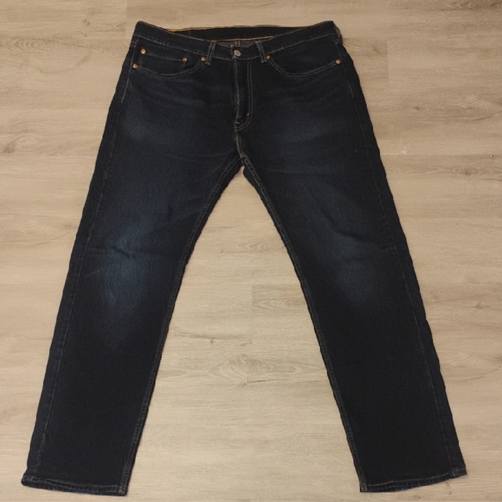 Levi's Men's Dark Blue Denim Relaxed Jeans